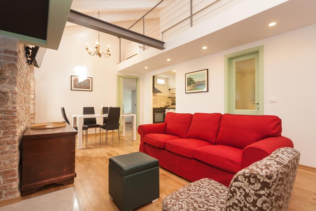 Apartma Amare *